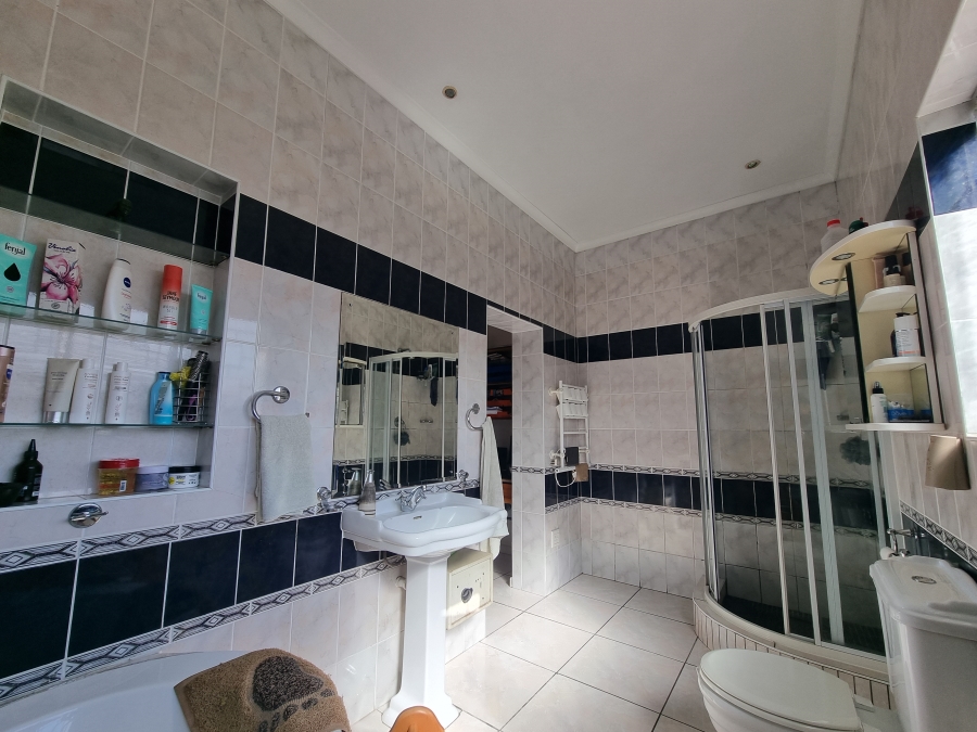 3 Bedroom Property for Sale in Eden Western Cape